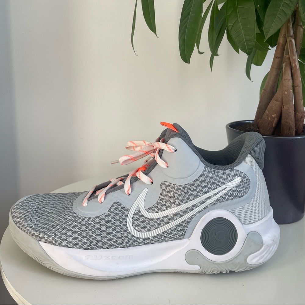 Men Size 10.5 Nike KD Trey 5 IX Pure Platinum Orange Shoes Kevin Durant